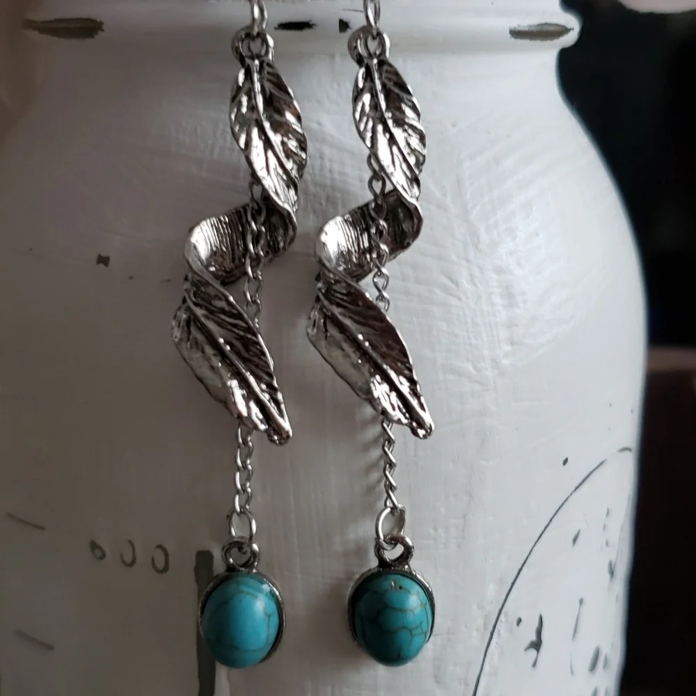 Boho TURQUOISE TWISTED FEATHER Dangle  EARRINGS EP